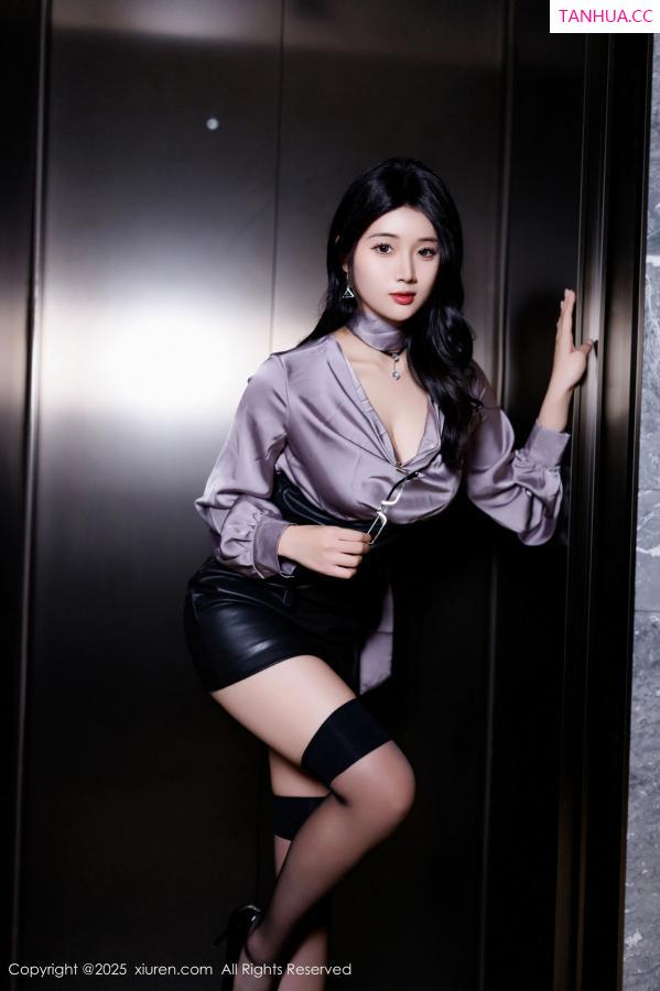   [XiuRen]高清写真图 2025.02.19 No.9904 南乔 黑丝美腿第3张图片